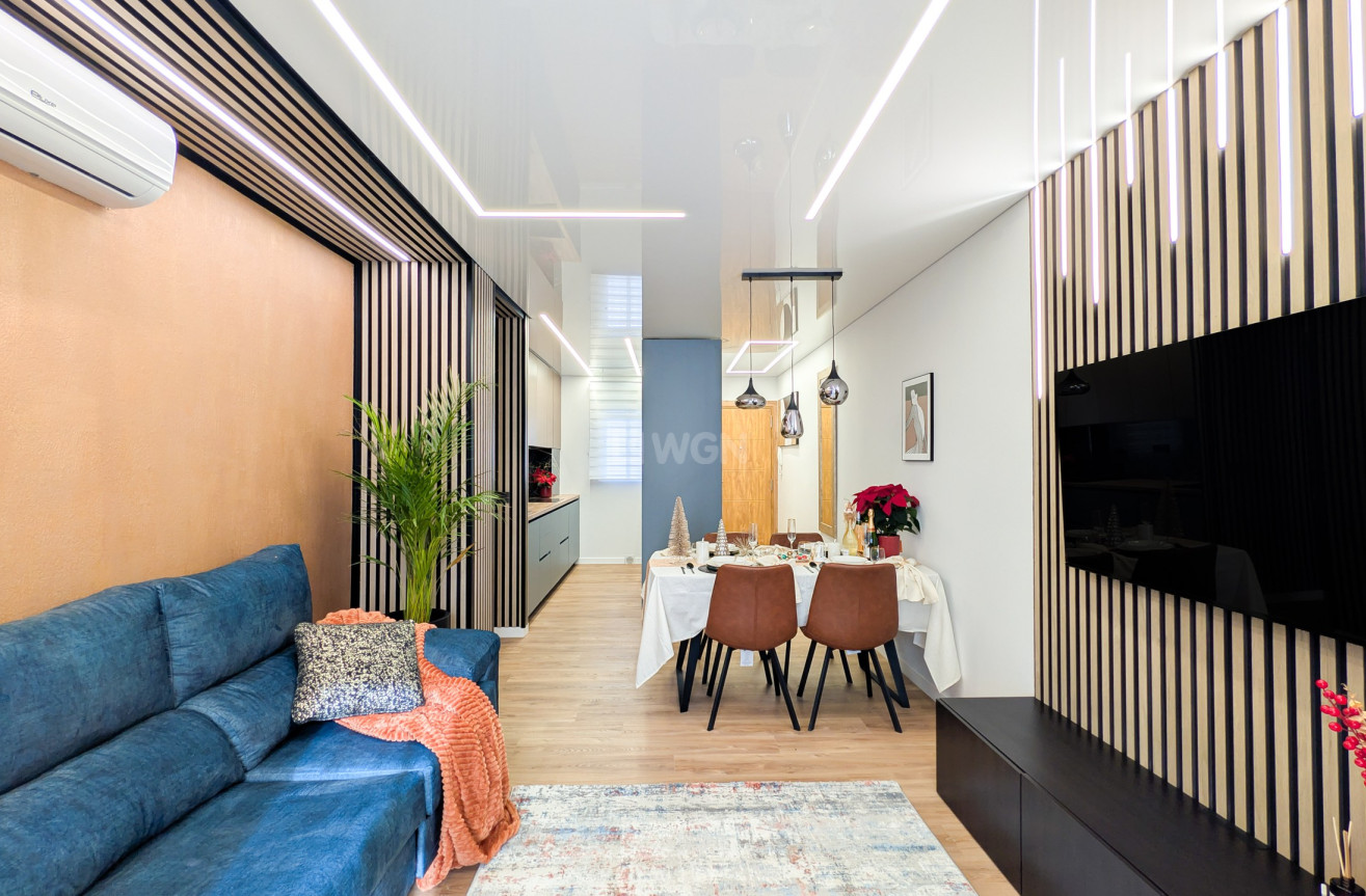 Odsprzedaż - Mieszkanie w bloku - Torrevieja - Costa Blanca