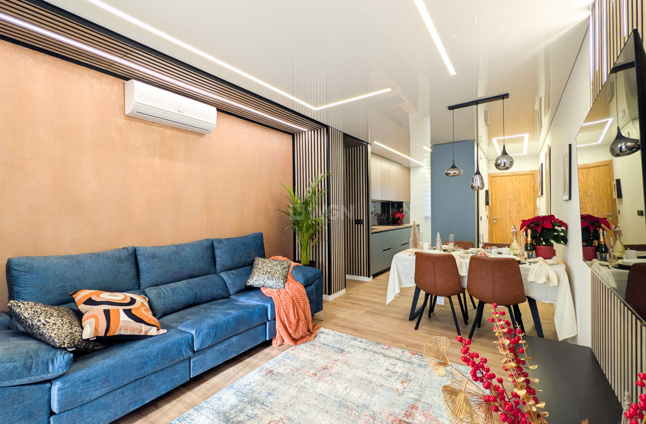 Odsprzedaż - Mieszkanie w bloku - Torrevieja - Costa Blanca