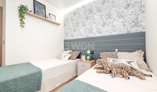 Odsprzedaż - Mieszkanie w bloku - Torrevieja - Costa Blanca