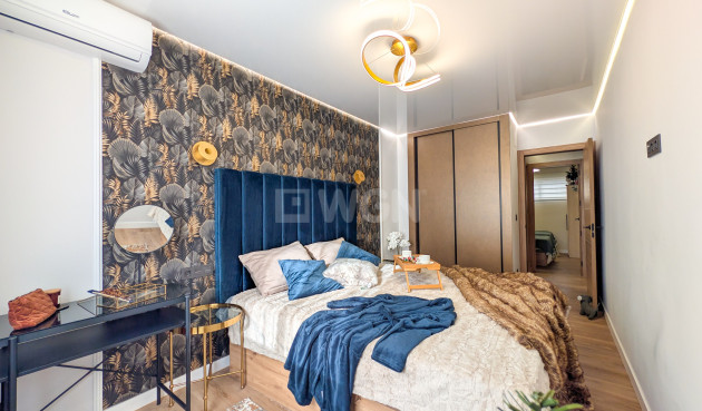 Odsprzedaż - Mieszkanie w bloku - Torrevieja - Costa Blanca