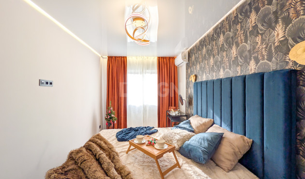 Odsprzedaż - Mieszkanie w bloku - Torrevieja - Costa Blanca