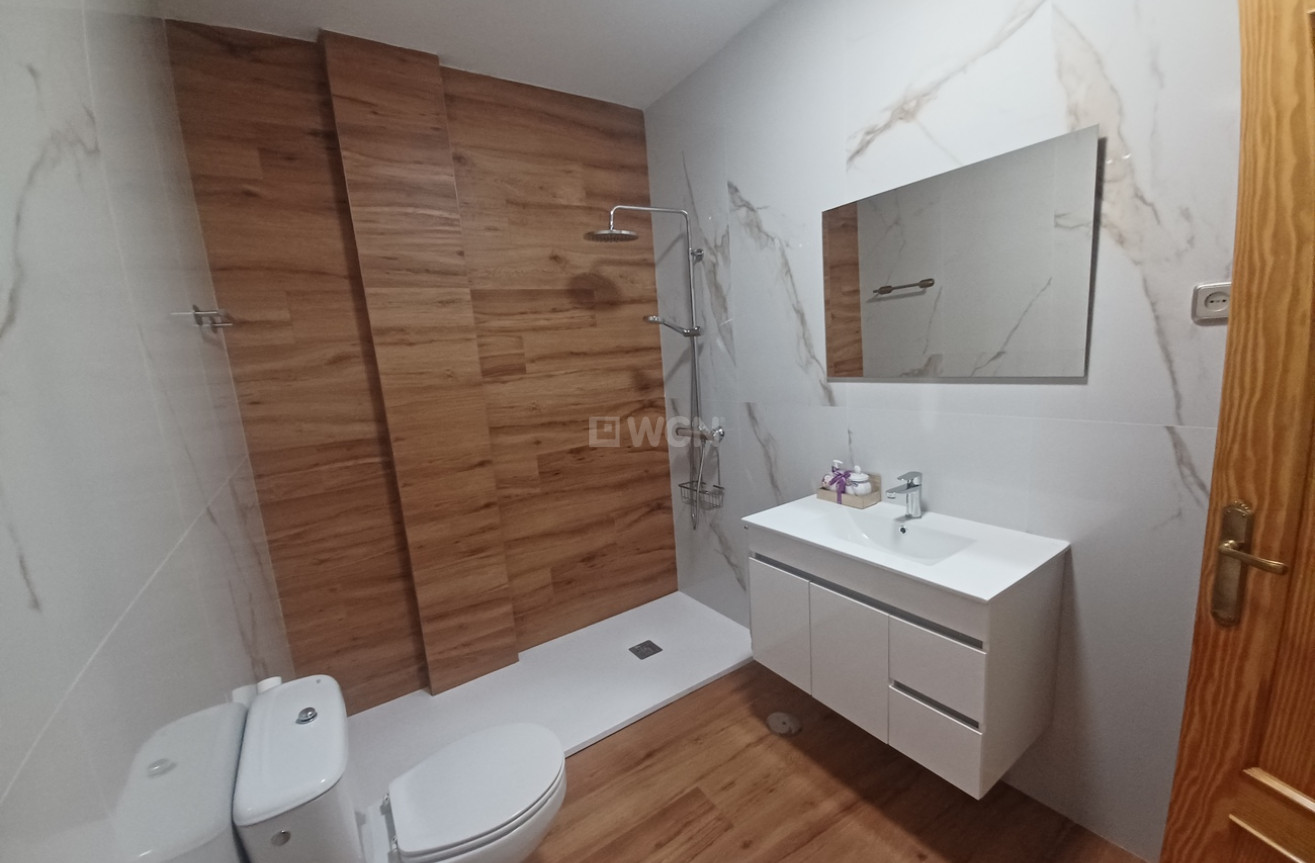 Odsprzedaż - Kamienica - Roldan - Inland