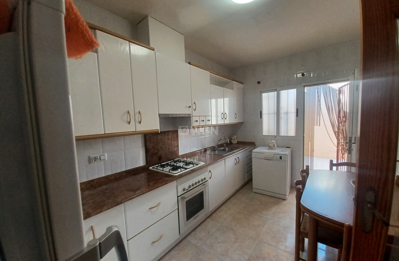 Odsprzedaż - Kamienica - Roldan - Inland