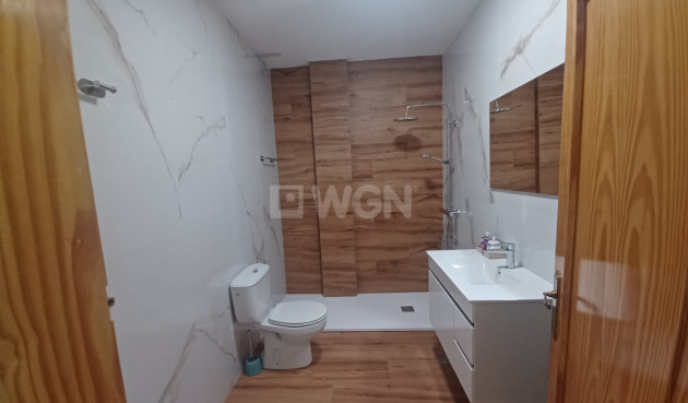 Odsprzedaż - Kamienica - Roldan - Inland