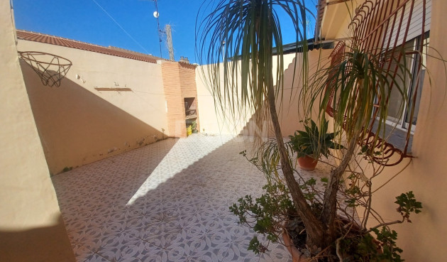 Odsprzedaż - Kamienica - Roldan - Inland