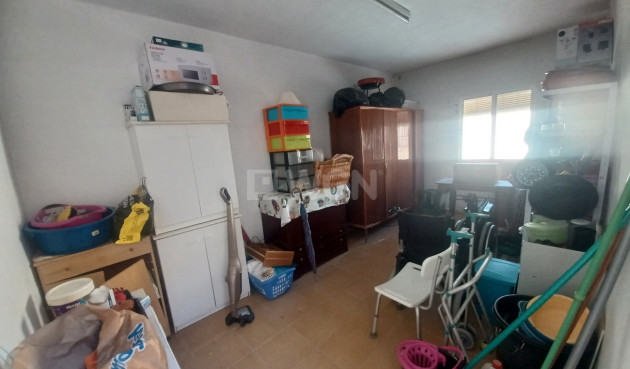 Odsprzedaż - Kamienica - Roldan - Inland