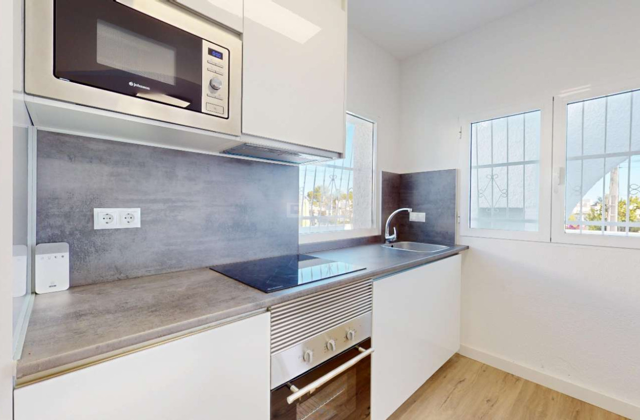 Odsprzedaż - Bungalow - Orihuela - Inland