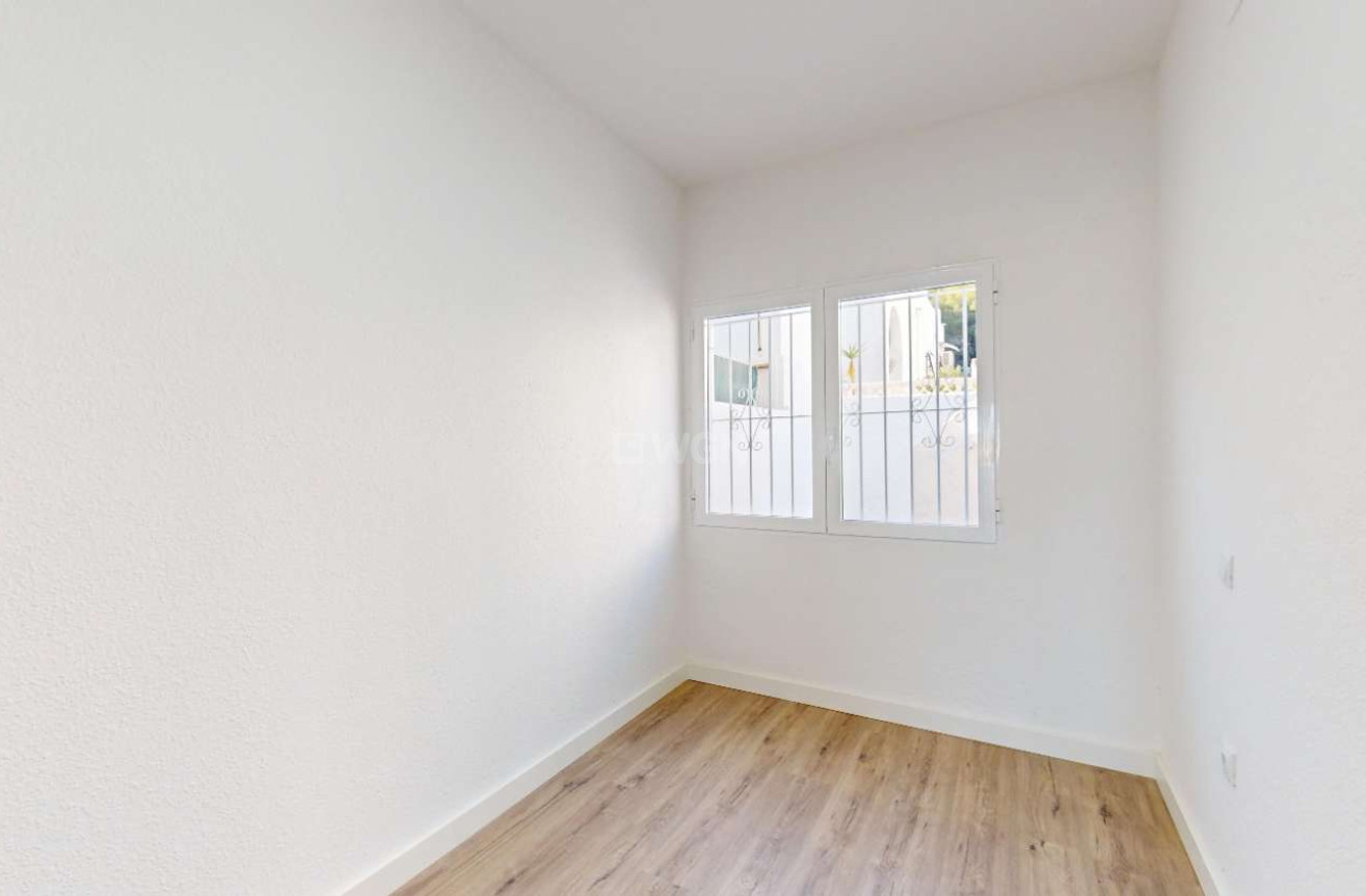 Odsprzedaż - Bungalow - Orihuela - Inland