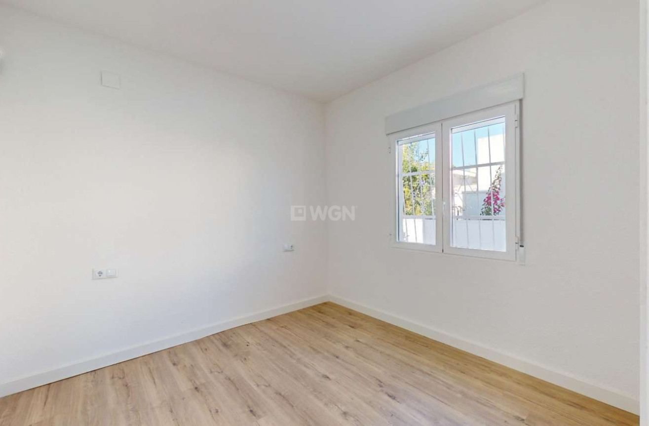 Odsprzedaż - Bungalow - Orihuela - Inland