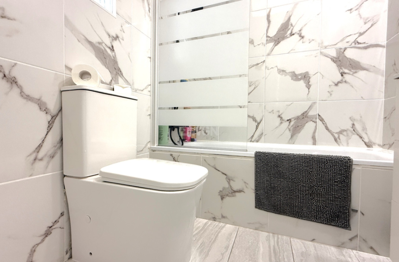 Odsprzedaż - Villa - Orihuela - Inland