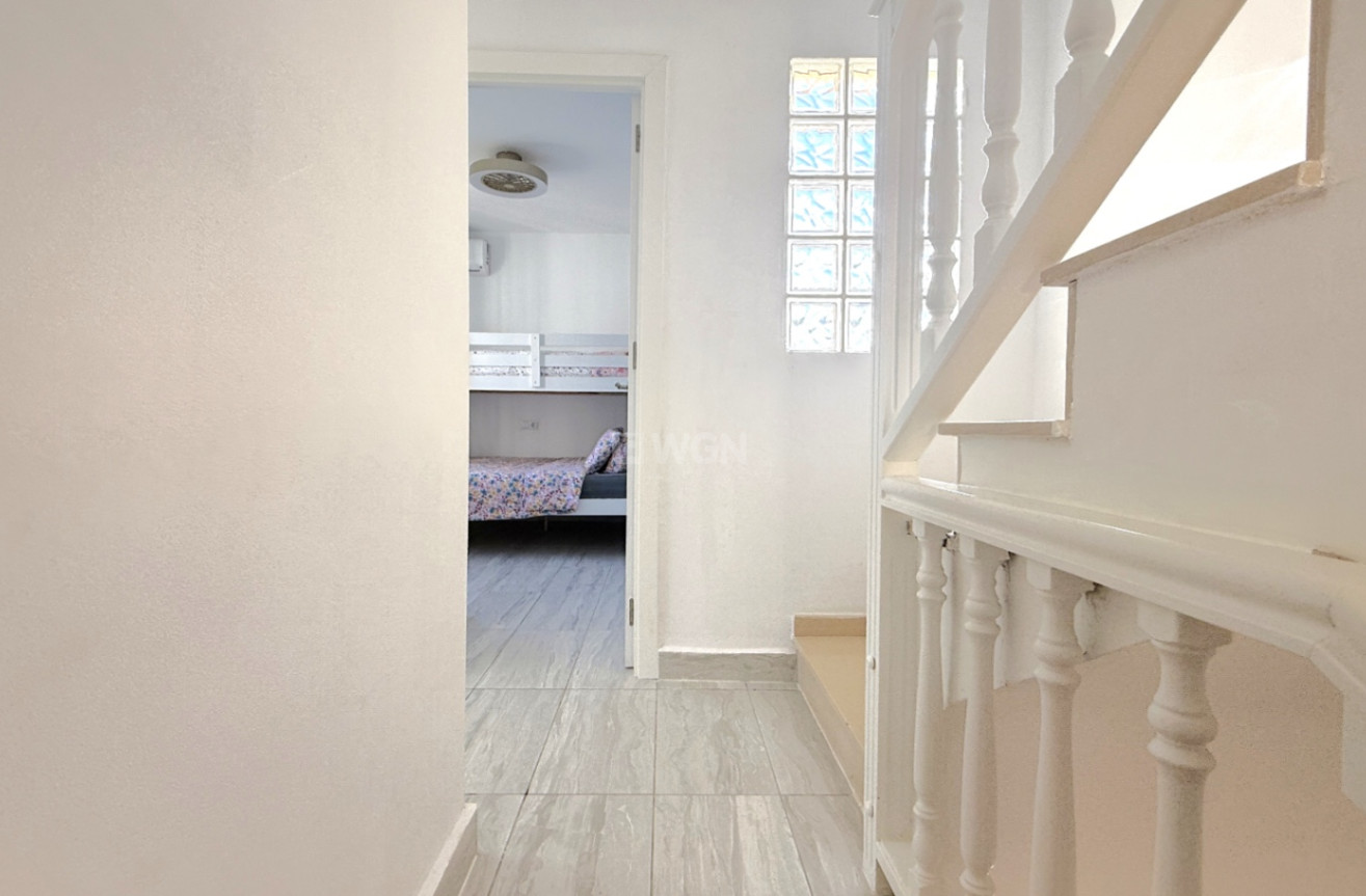 Odsprzedaż - Villa - Orihuela - Inland