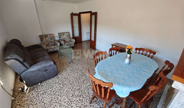 Odsprzedaż - Mieszkanie w bloku - Salinas - Inland