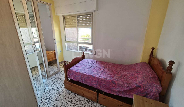 Odsprzedaż - Mieszkanie w bloku - Salinas - Inland