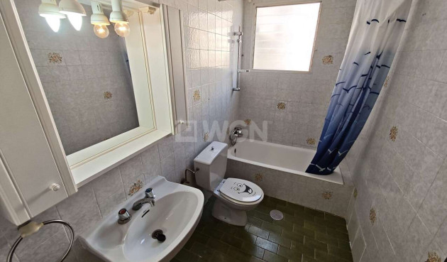 Odsprzedaż - Mieszkanie w bloku - Salinas - Inland