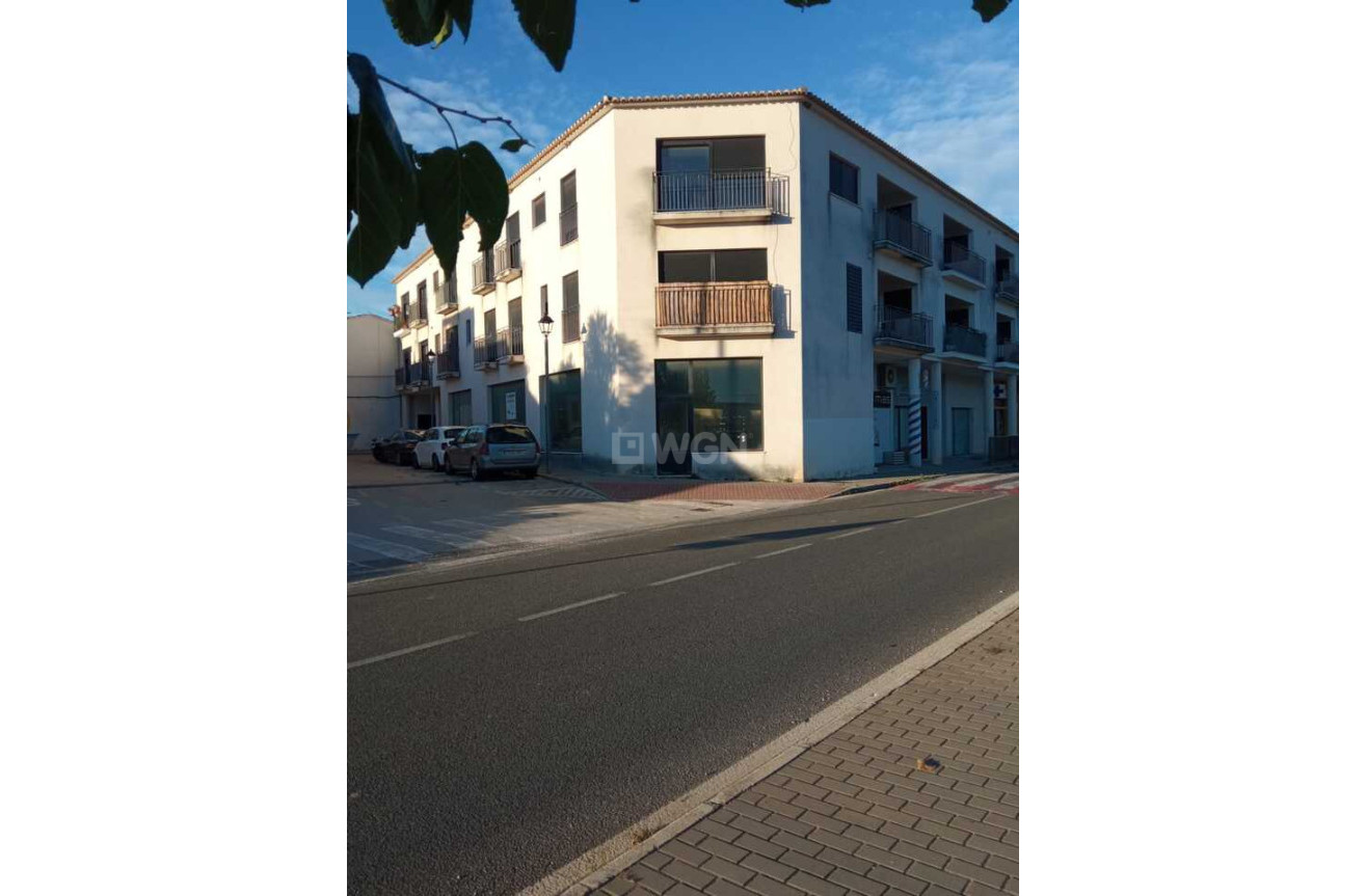 Odsprzedaż - Reklama w telewizji - Jalón - Inland