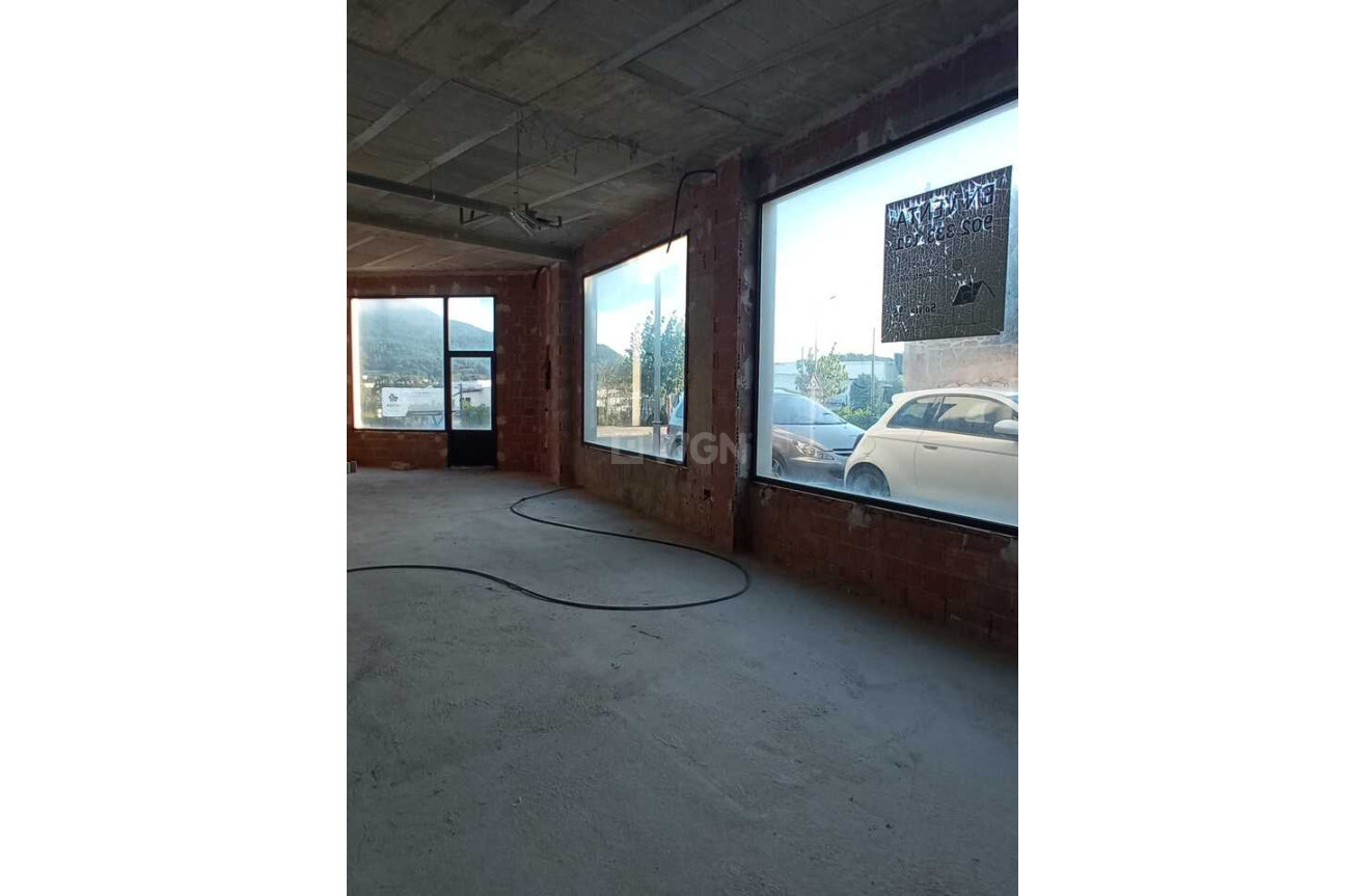 Odsprzedaż - Reklama w telewizji - Jalón - Inland