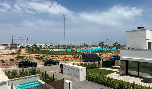 Odsprzedaż - Villa - Los Alcázares - Dolores de Pacheco-Santa Rosalía