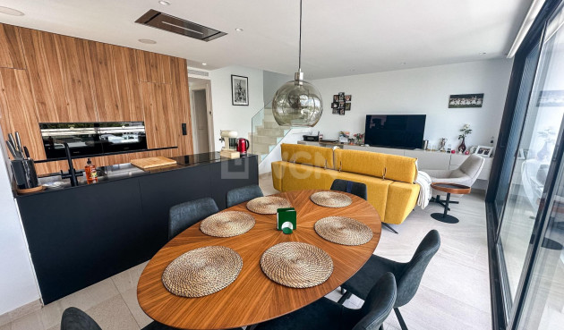 Odsprzedaż - Villa - Los Alcázares - Dolores de Pacheco-Santa Rosalía