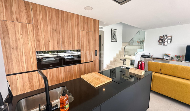 Odsprzedaż - Villa - Los Alcázares - Dolores de Pacheco-Santa Rosalía