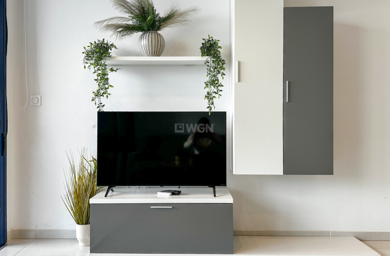 Odsprzedaż - Mieszkanie w bloku - Torrevieja - Costa Blanca