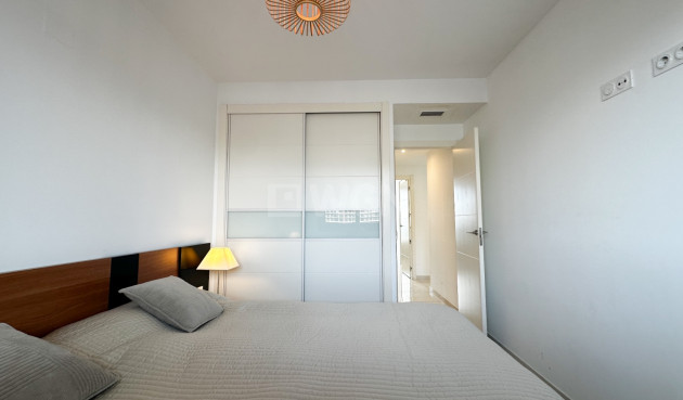 Odsprzedaż - Mieszkanie w bloku - Torrevieja - Costa Blanca