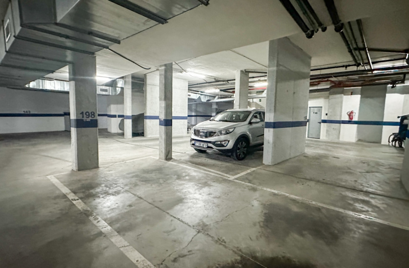 Odsprzedaż - Mieszkanie w bloku - Torrevieja - Costa Blanca