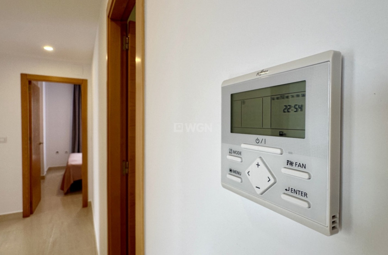 Odsprzedaż - Mieszkanie w bloku - San Miguel de Salinas - Inland