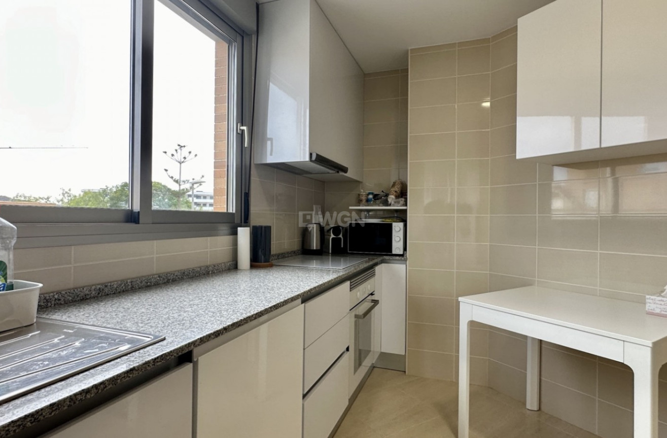 Odsprzedaż - Mieszkanie w bloku - San Miguel de Salinas - Inland