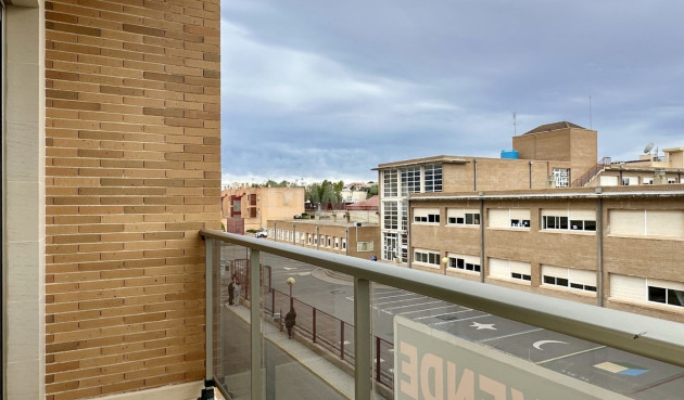 Odsprzedaż - Mieszkanie w bloku - San Miguel de Salinas - Inland