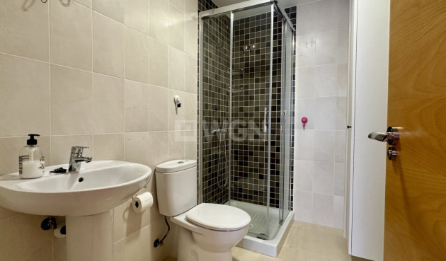 Odsprzedaż - Mieszkanie w bloku - San Miguel de Salinas - Inland