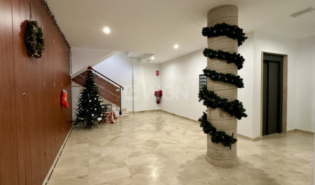 Odsprzedaż - Mieszkanie w bloku - San Miguel de Salinas - Inland