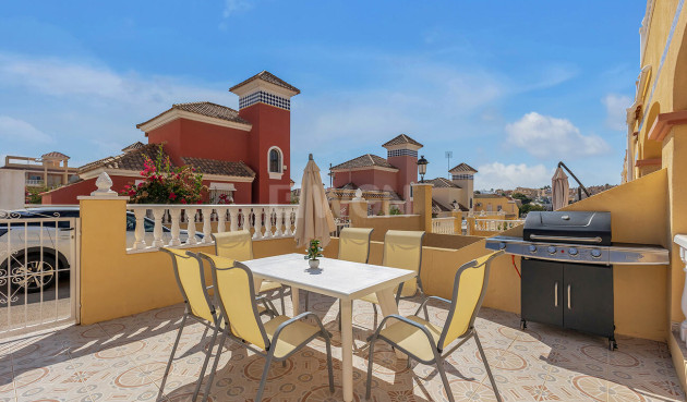 Odsprzedaż - Semi Detached Penthouse - Orihuela Costa - Costa Blanca