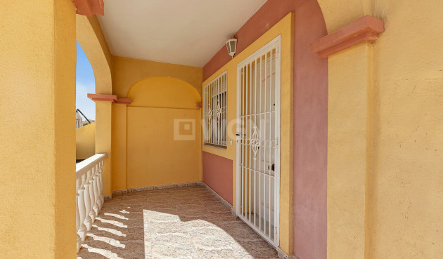 Odsprzedaż - Semi Detached Penthouse - Orihuela Costa - Costa Blanca