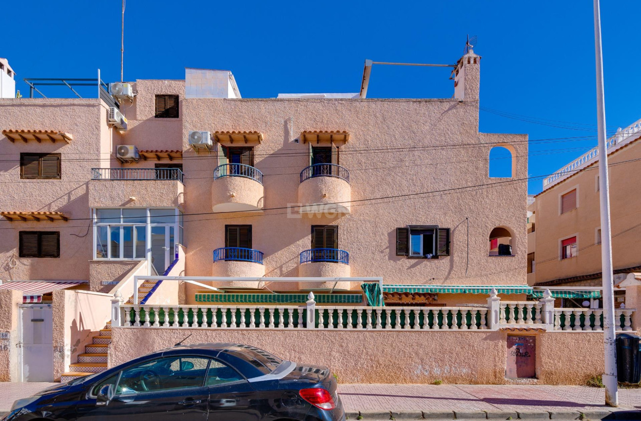 Odsprzedaż - Bungalow - Torrevieja - La Mata