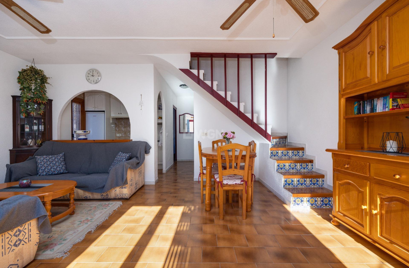 Odsprzedaż - Bungalow - Torrevieja - La Mata