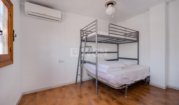 Odsprzedaż - Bungalow - Torrevieja - La Mata