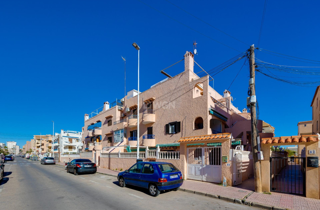 Odsprzedaż - Bungalow - Torrevieja - La Mata