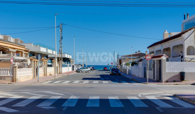 Odsprzedaż - Bungalow - Torrevieja - La Mata