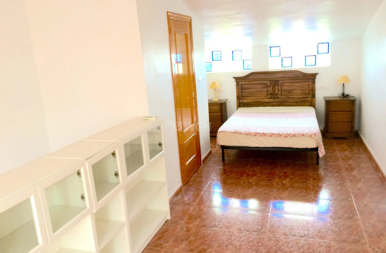 Odsprzedaż - Kamienica - Playa Flamenca - Costa Blanca