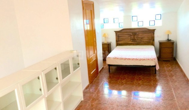 Odsprzedaż - Kamienica - Playa Flamenca - Costa Blanca