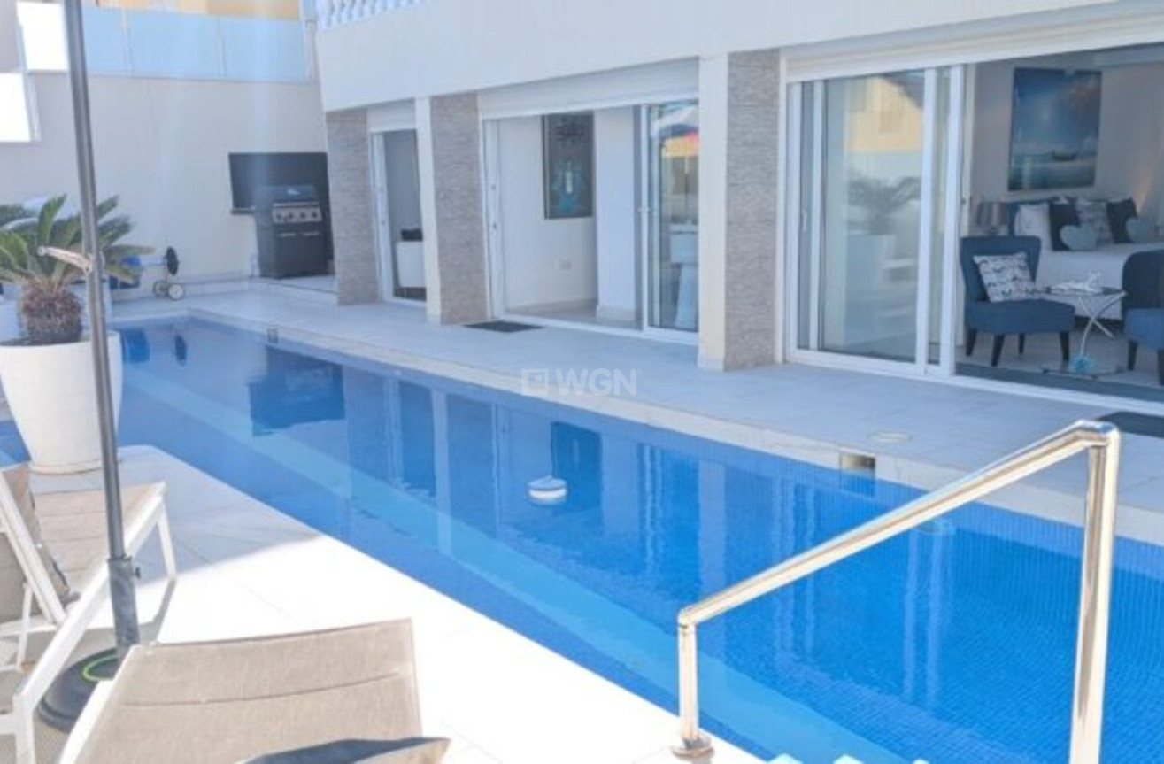 Odsprzedaż - Villa - Villamartin - Costa Blanca