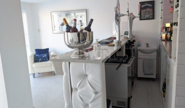 Odsprzedaż - Villa - Villamartin - Costa Blanca