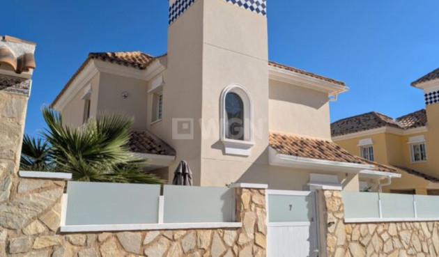 Odsprzedaż - Villa - Villamartin - Costa Blanca