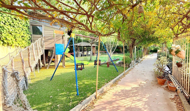 Odsprzedaż - Villa - Benferri