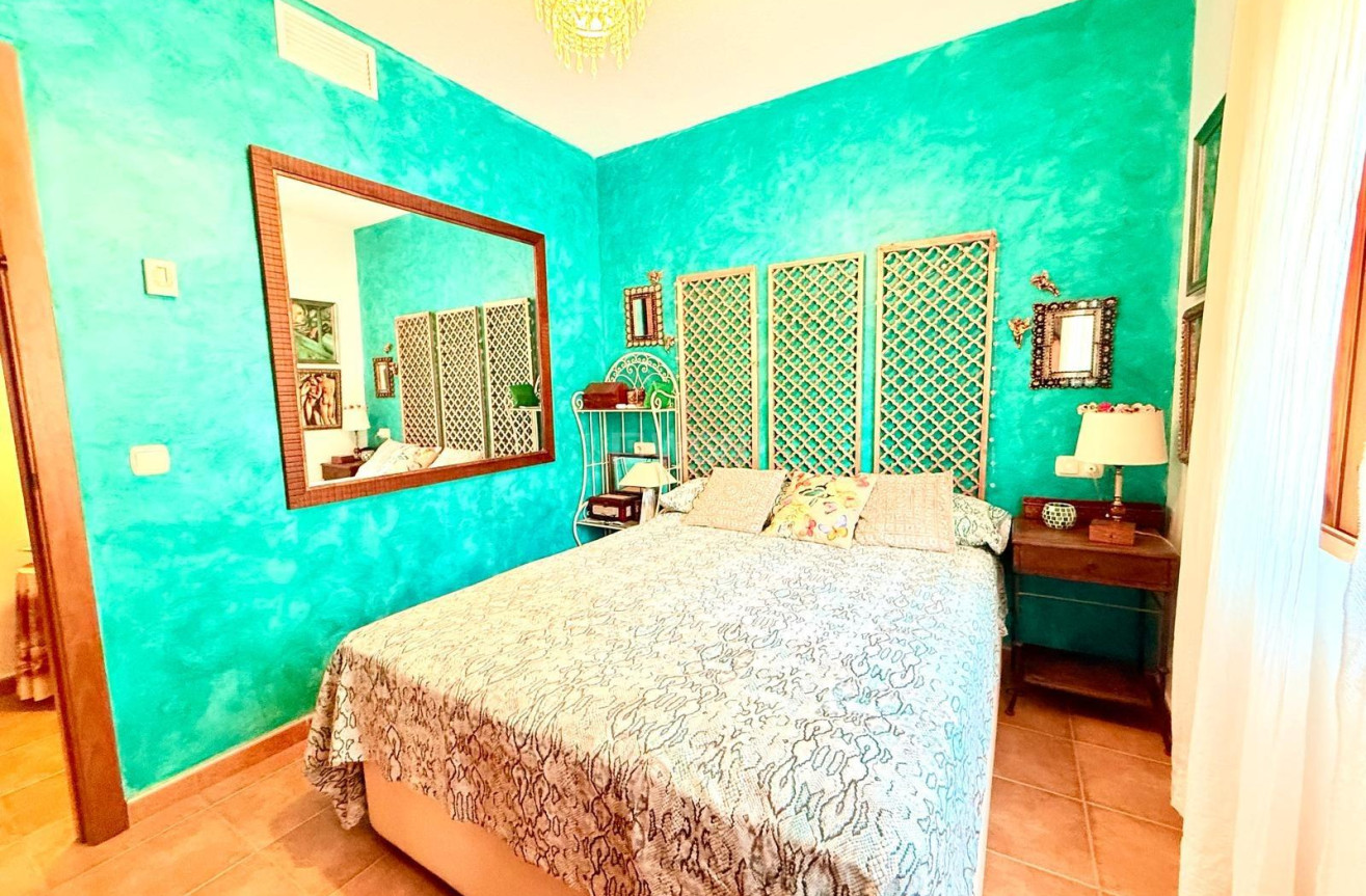 Odsprzedaż - Villa - Benferri