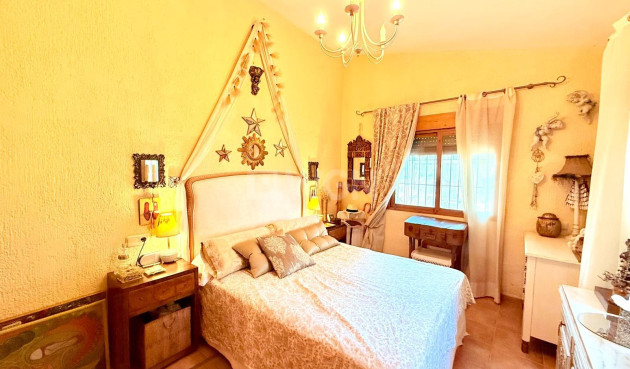 Odsprzedaż - Villa - Benferri