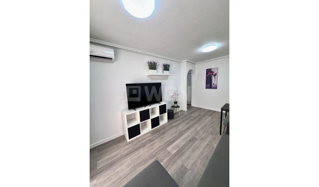 Odsprzedaż - Mieszkanie w bloku - Torrevieja - Centro - Muelle Pesquero