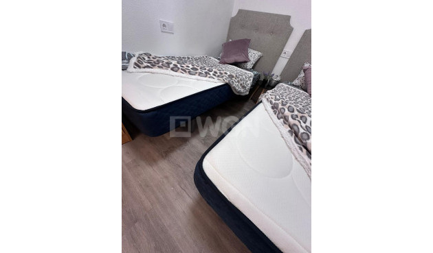 Odsprzedaż - Mieszkanie w bloku - Torrevieja - Centro - Muelle Pesquero