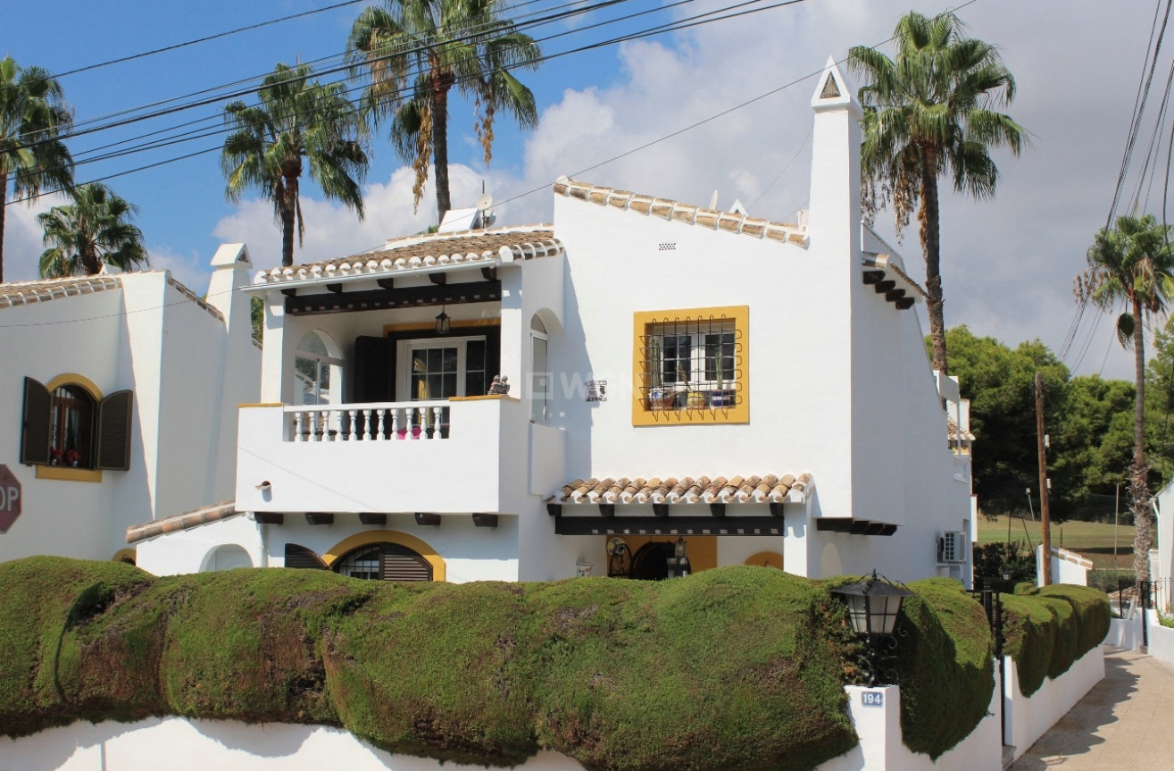 Odsprzedaż - Villa - Orihuela Costa - Costa Blanca