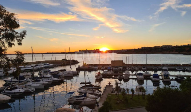 Odsprzedaż - Villa - Orihuela Costa - Costa Blanca